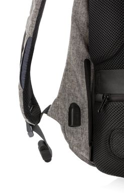 Фото Рюкзак городской антивор XD Design Bobby anti-theft backpack 15.6 / Grey Серый P705.542