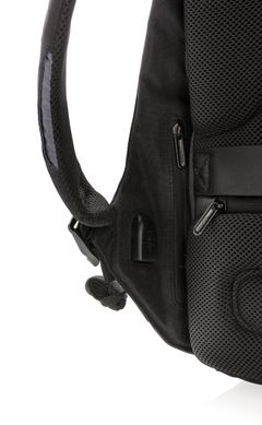 Фото Рюкзак городской антивор XD Design Bobby anti-theft backpack 15.6 / Black Черный P705.541